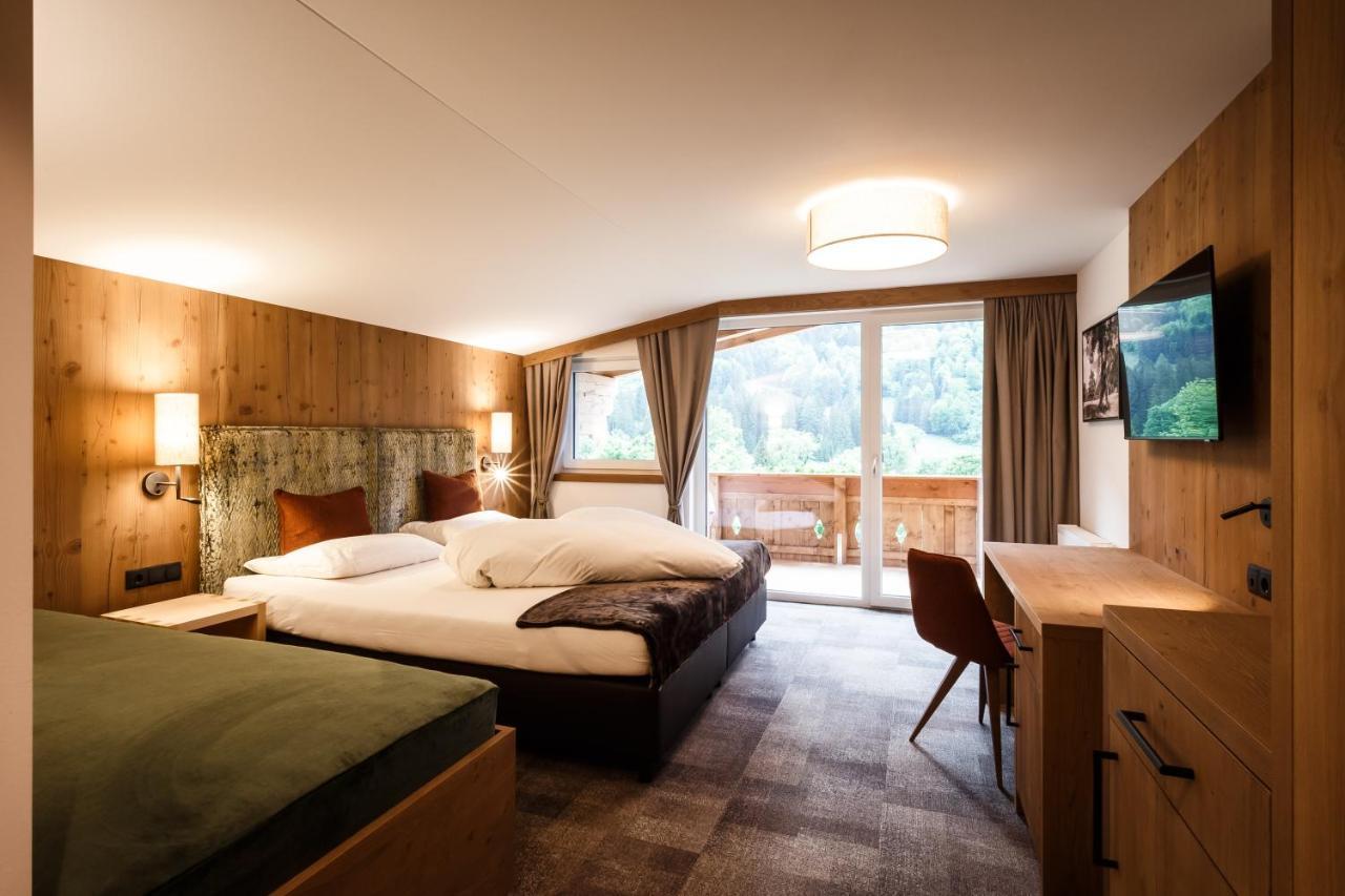 Das Naturhotel Die Eng Хинтеррисс Экстерьер фото