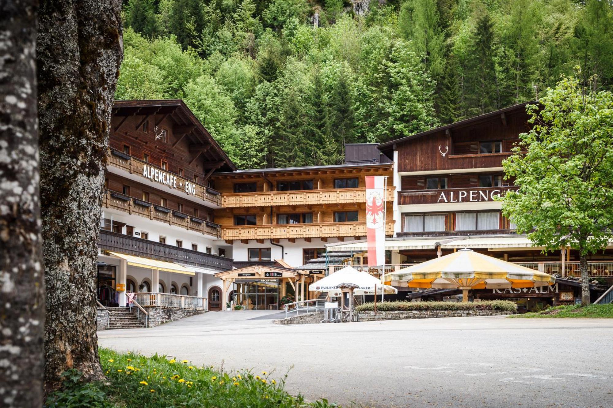 Das Naturhotel Die Eng Хинтеррисс Экстерьер фото